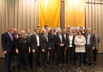 Der neue Kreisvorstand (v.l.n.r.): R. Exner, W. Hajek, I. Dürr, H. Handschuh, M. Schimmel, M. Tauber, M.Pentz, T. Wesp, K. Wolff, C. Helfmann, G. Milde, R. Pittich, S. Sudra, M. Keil, K. Seeger, H. Koch-Vollbracht, J. Kreisel, C. Philippe-Küppers, L. Köhler und P. Waldmann.