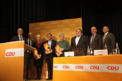 Verabschiedung der im März ausgeschiedenen Kreistagsmitglieder Evelin Spyra, Achim Grimm und Winfried Landrock