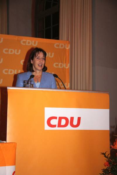 Dr. Astrid Mannes während ihrer Bewerbungsrede